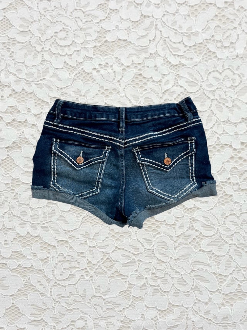 vintage ymi navy blue low rise denim shorts with white contrast stitching
